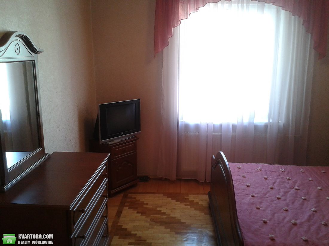 Rent out 3-room apartment. Киев, Ахматовой — photo 8