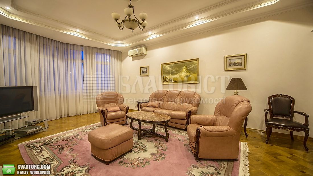 Rent out 4-room apartment. Киев,  Леси Украинки бул — photo 1