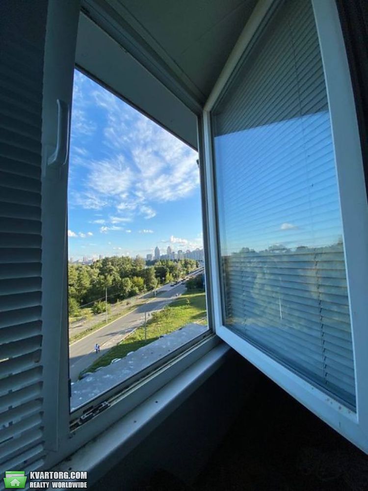 Sell 2-room apartment. Киев,  Приречная — photo 10