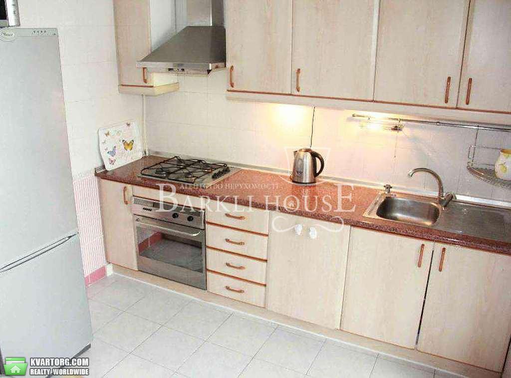 Rent out 3-room apartment. Киев,  Липская — photo 3