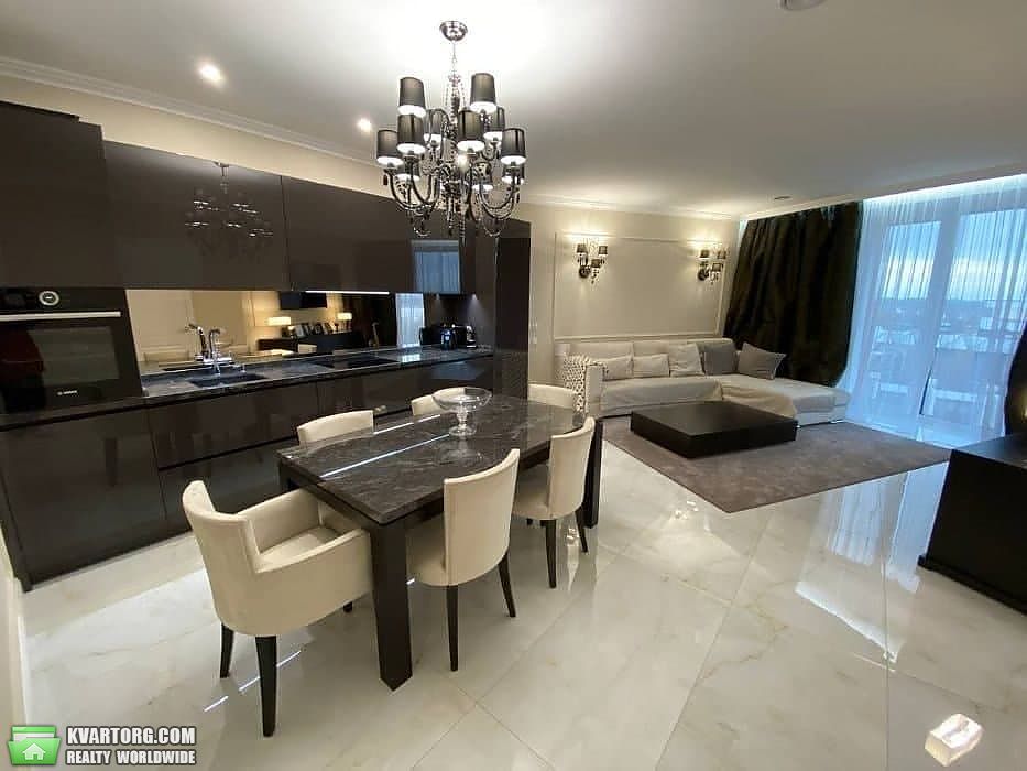 Sell 3-room apartment. Днепропетровск, набережная Победы — photo 1