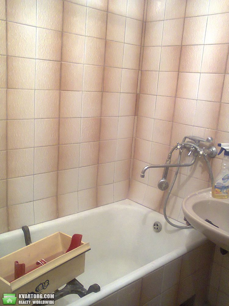 Rent out 2-room apartment. Киев,  Фрунзе Кириловская — photo 4