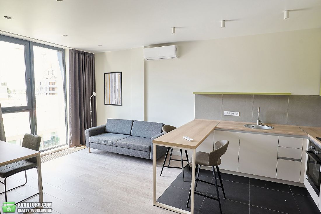 Rent out 1-room apartment. Киев, Набережно-Рыбальская — photo 3