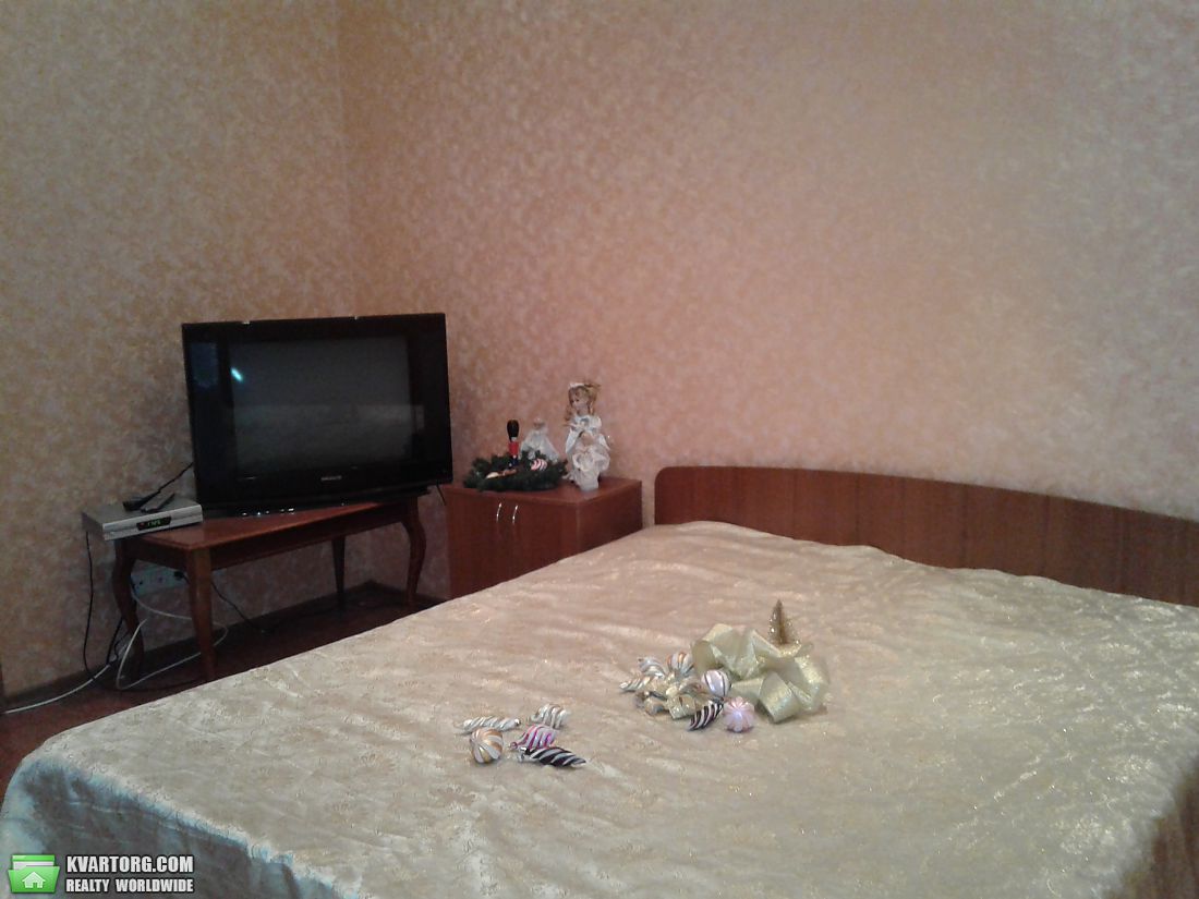 Sell 2-room apartment. Киев,  Богдана Хмельницкого — photo 3