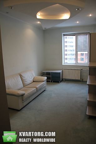 Rent out 3-room apartment. Киев,  Срибнокильская — photo 7
