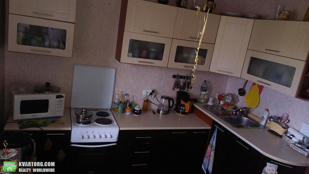 Sell 2-room apartment. Киев,  Моторный пер — photo 1
