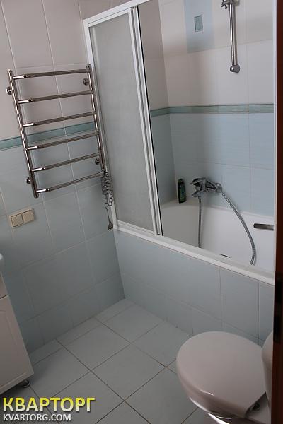 Rent out 3-room apartment. Киев,  Шелковичная — photo 6