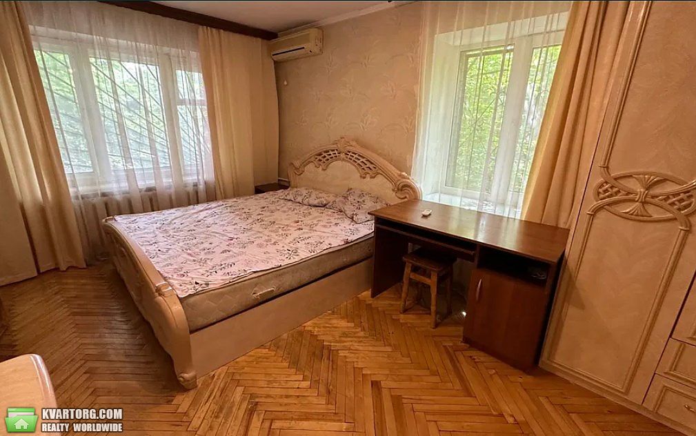 Rent out 1-room apartment. Киев,  Драгомирова — photo 1