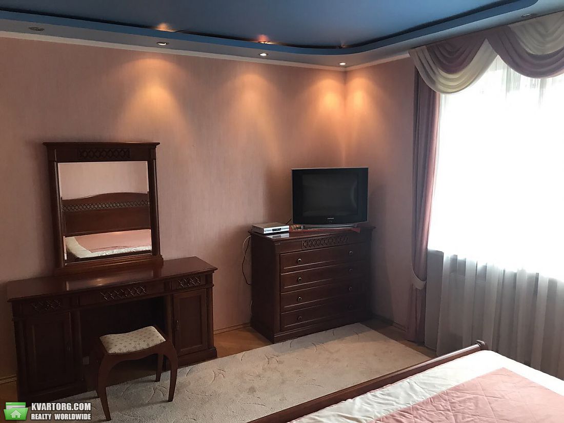 Rent out 3-room apartment. Киев,  Победы пр — photo 4