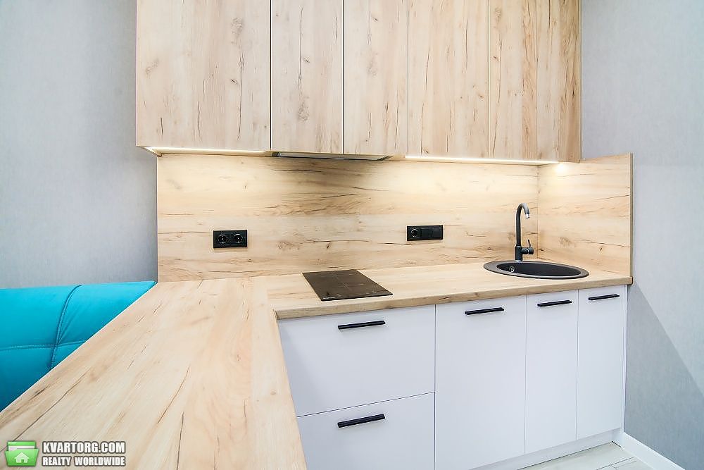 Sell 1-room apartment. Киев,  Каховская — photo 1