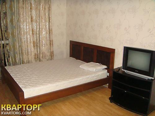 Rent out 1-room apartment. Киев,  Голосеевская — photo 1