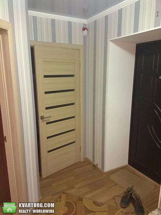 Rent out 1-room apartment. Киев,  Жмеринская — photo 2