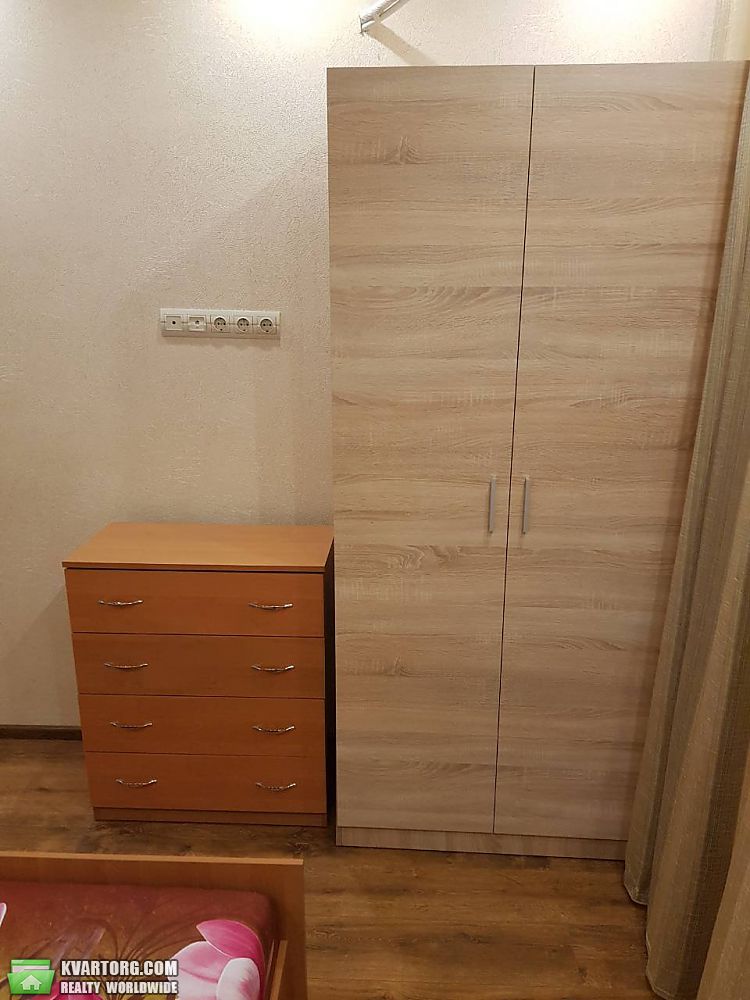Rent out 1-room apartment. Киев, Небесной сотни — photo 3
