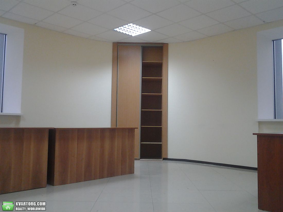 Rent out office. Киев, Дегтяревская — photo 9