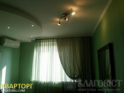 Sell 3-room apartment. Киев,  Урловская — photo 2