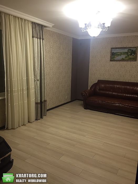 Sell 3-room apartment. Киев,  Макаренко — photo 2