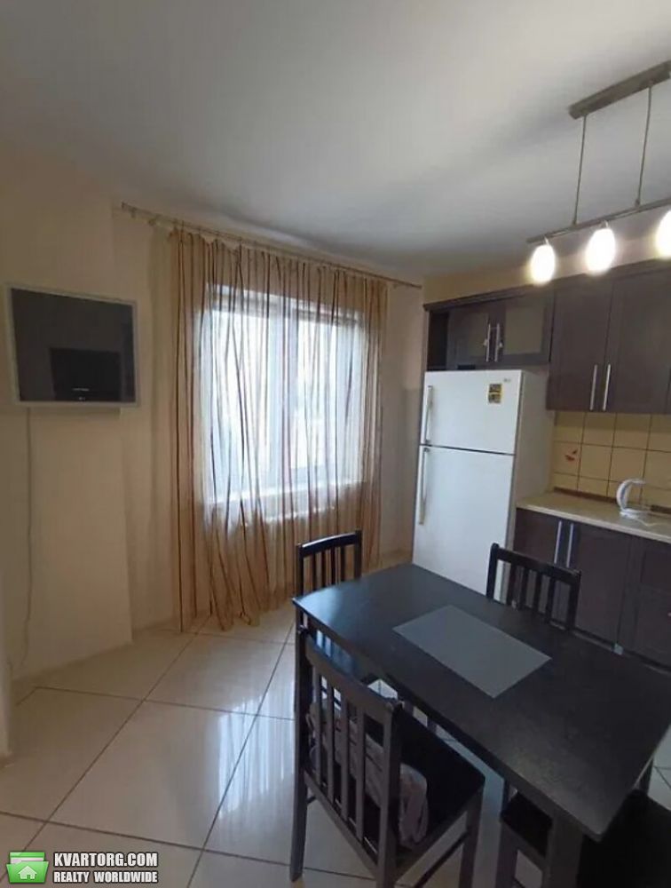 Rent out 1-room apartment. Киев,  Забилы — photo 1