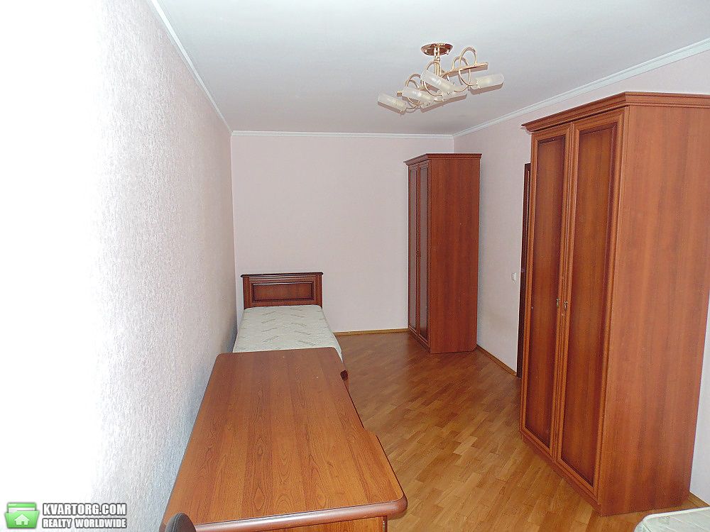 Rent out 3-room apartment. Киев,  Кадетский Гай — photo 4