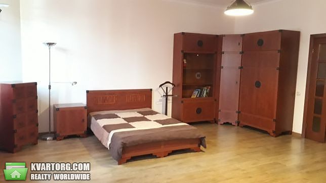 Rent out 3-room apartment. Киев,  Щорса — photo 7