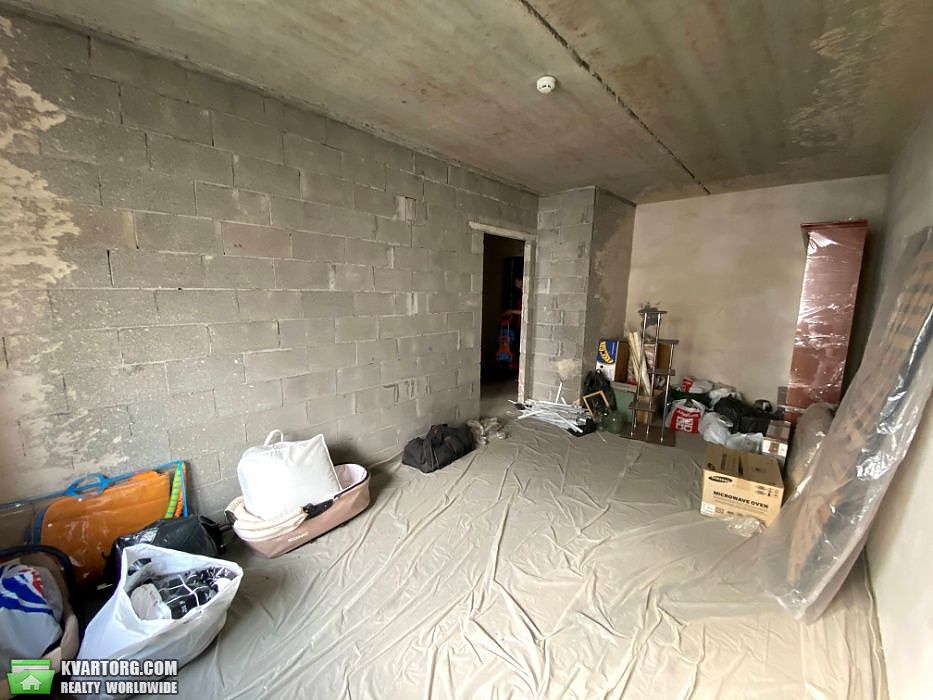 Sell 1-room apartment. Киев,  Комбинатная — photo 1