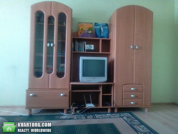 Rent out 2-room apartment. Киев,  Зодчих — photo 3