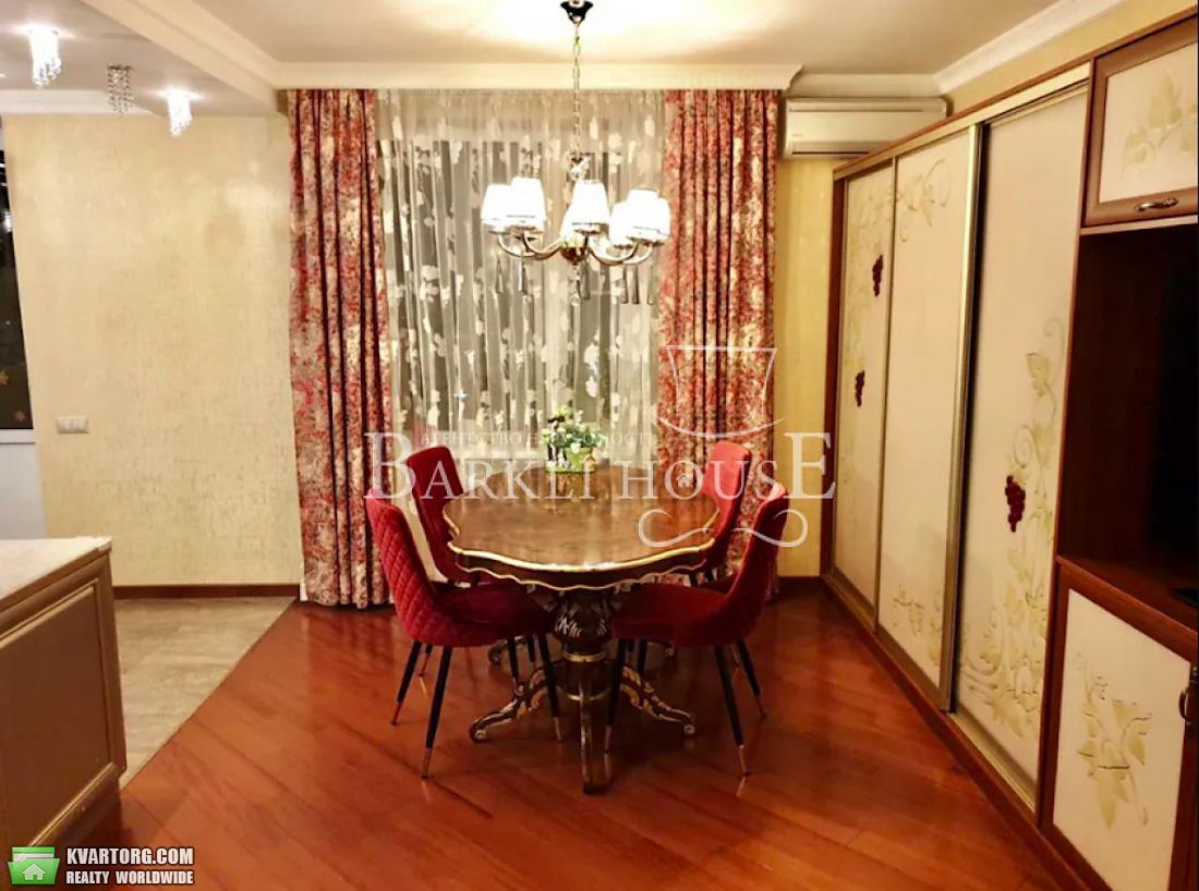 Rent out 3-room apartment. Киев,  Осенняя — photo 2
