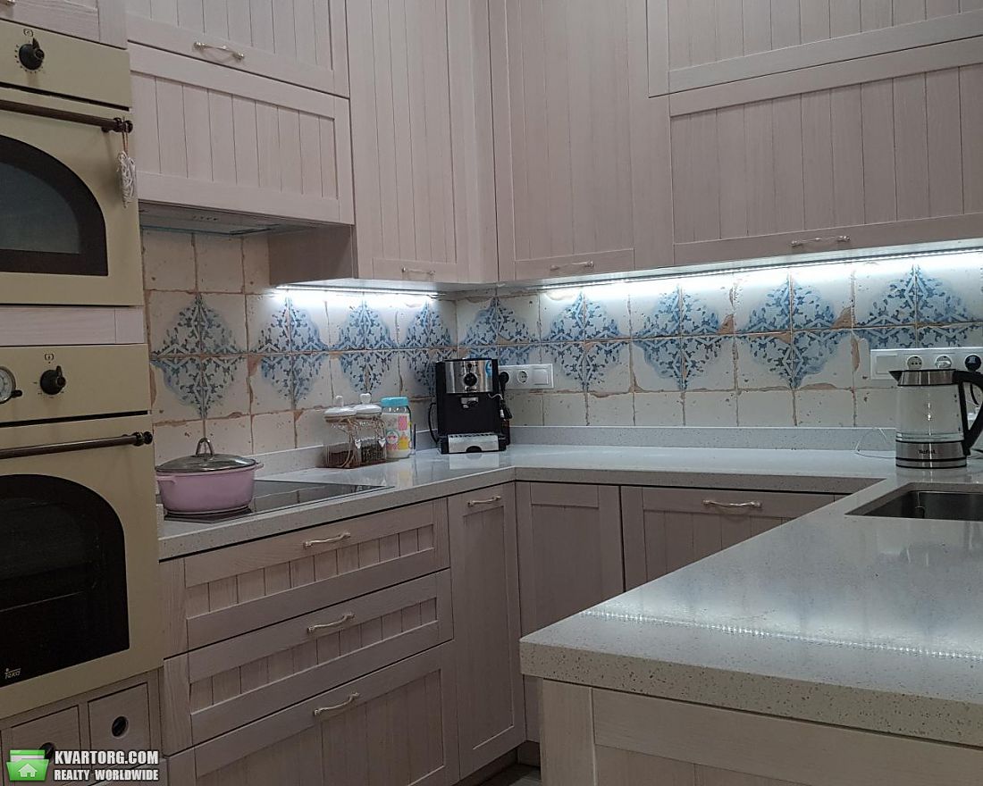 Rent out Townhouse. Киев,  Богатырская — photo 10
