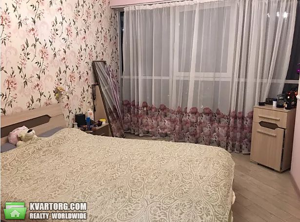 Rent out 2-room apartment. Киев, заречная — photo 1