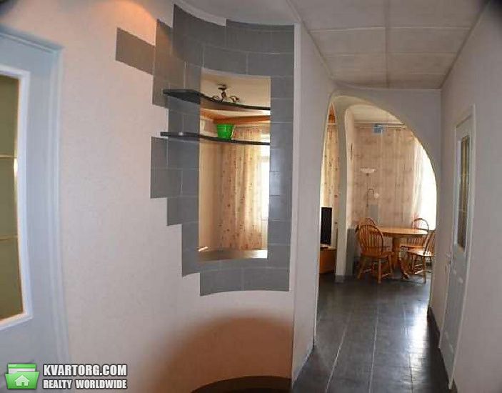 Sell 3-room apartment. Киев,  Вышгородская — photo 1