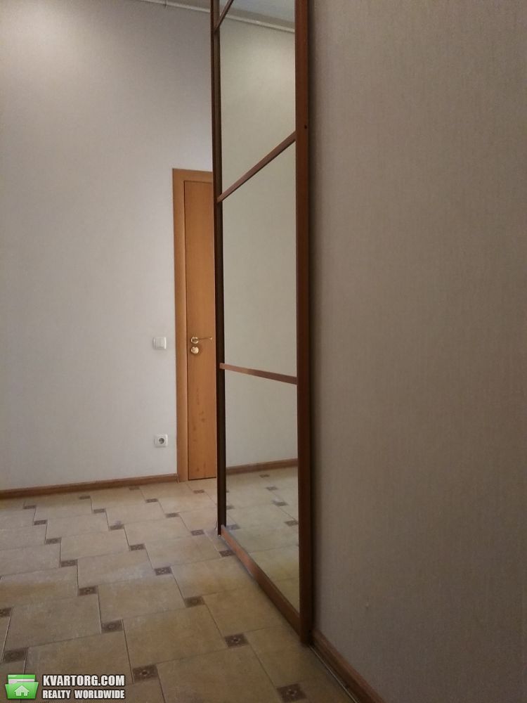 Rent out 1-room apartment. Киев,  Антоновича — photo 1