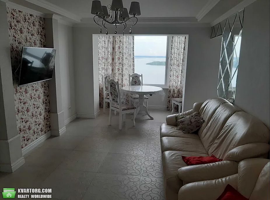 Sell 4-room apartment. Украинка, днепровский прспект — photo 1