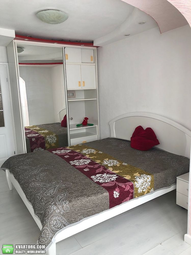Rent out 2-room apartment. Киев, європейського союзу — photo 1