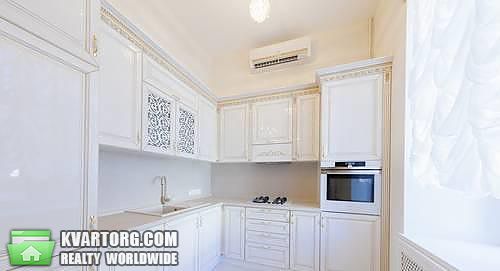 Rent out 2-room apartment. Киев,  Владимирская — photo 2