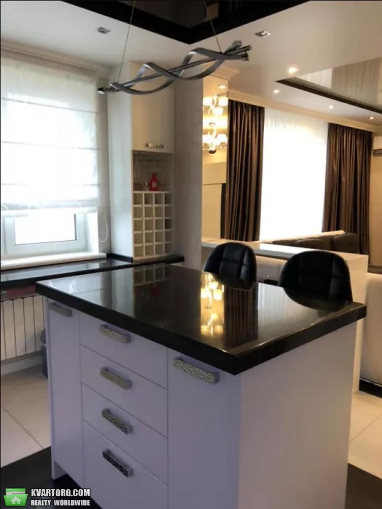 Rent out 3-room apartment. Киев,  Демиевская — photo 8