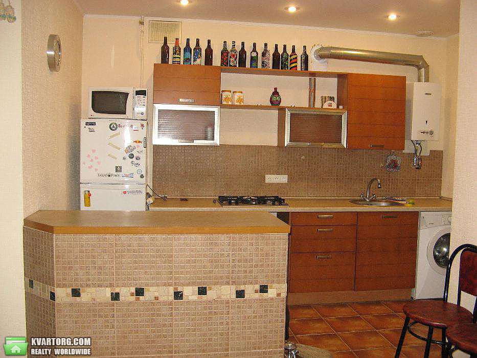 Rent out 2-room apartment. Днепропетровск, Карла Либкнехта — photo 1