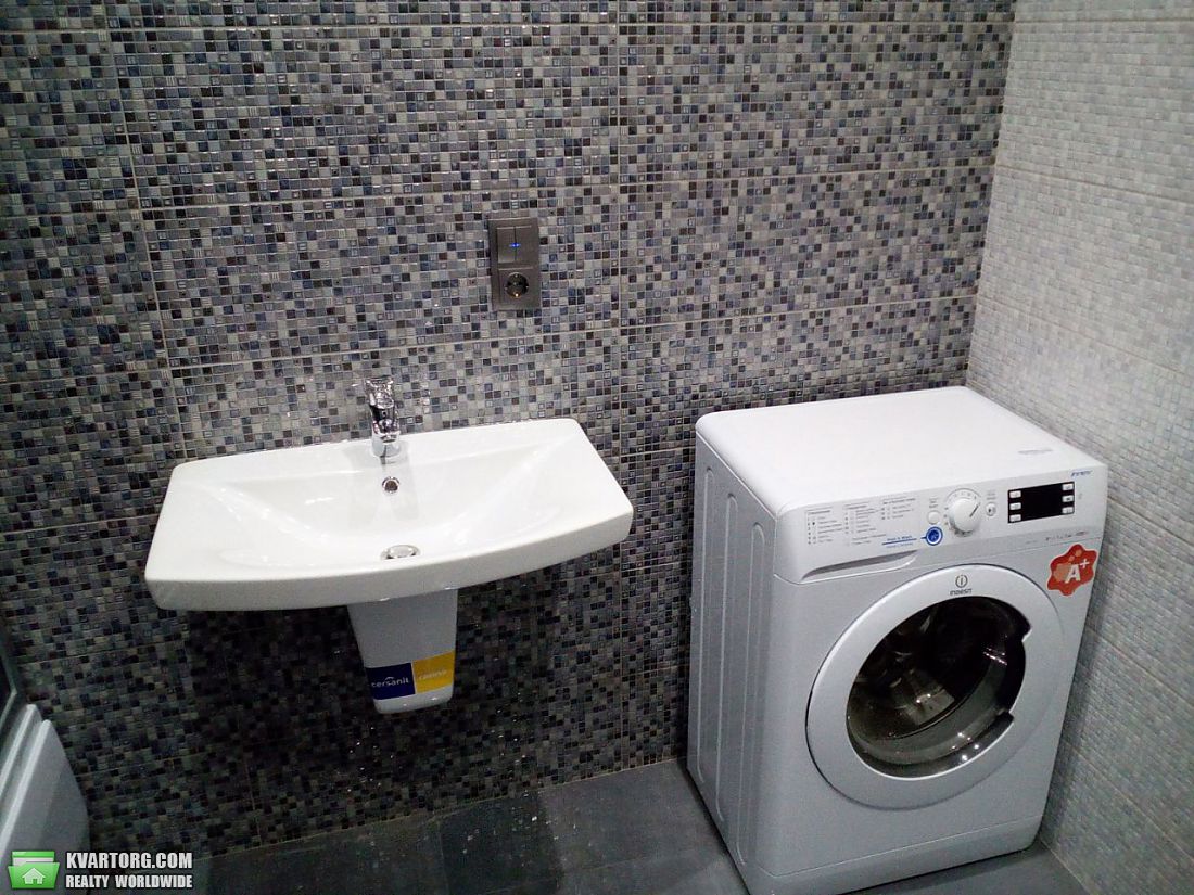 Rent out 1-room apartment. Киев,  Андрющенко — photo 9