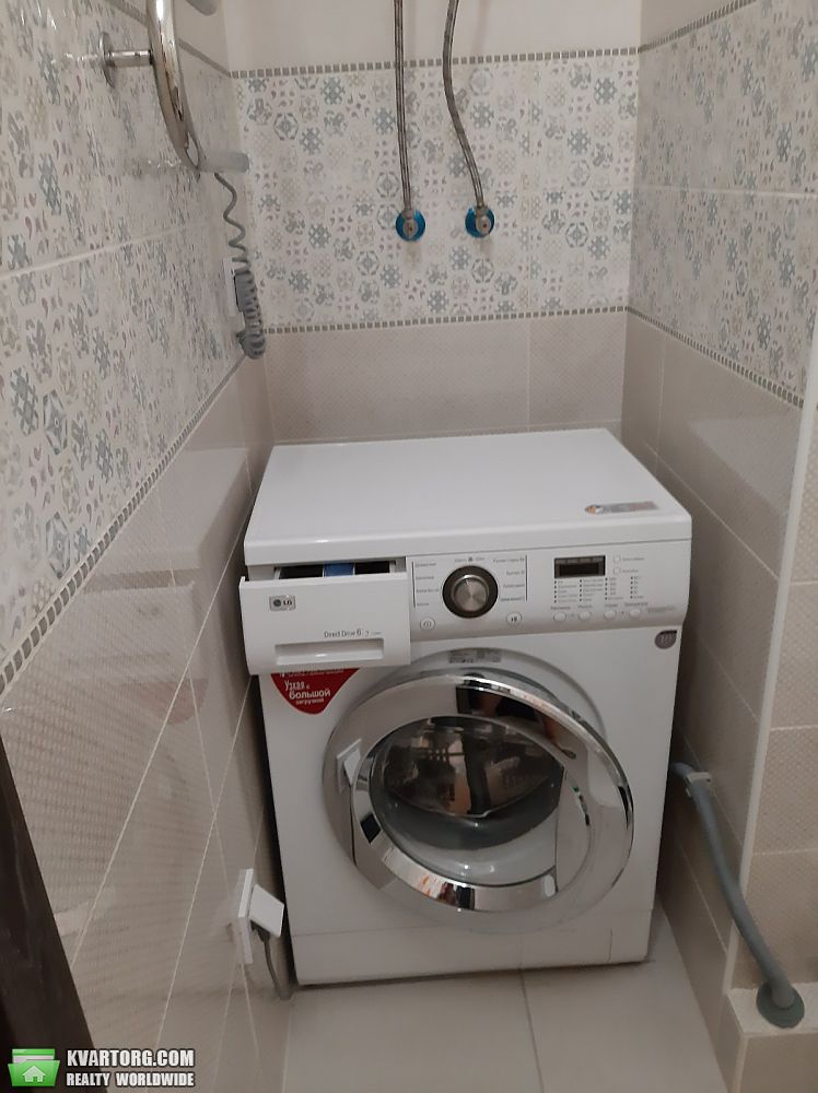 Rent out 1-room apartment. Киев, Семьи Кульженко — photo 5