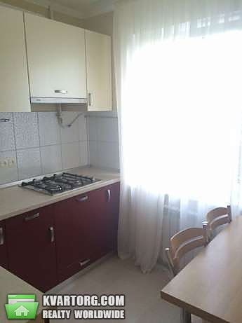 Rent out 2-room apartment. Киев,  Приречная — photo 3