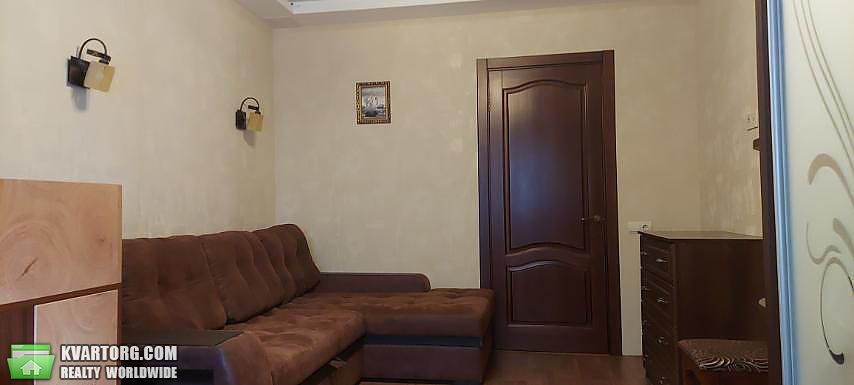 Rent out 1-room apartment. Киев, Комбинатная — photo 1