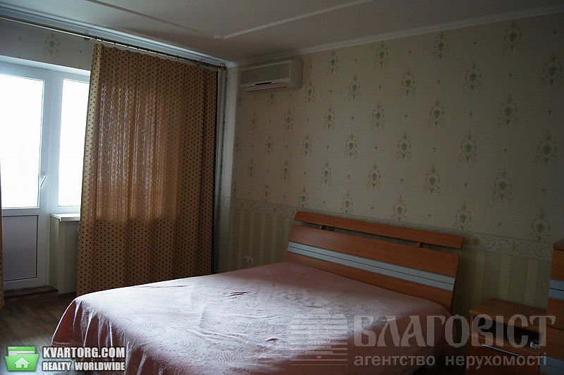 Sell 3-room apartment. Киев,  Эрнста — photo 2