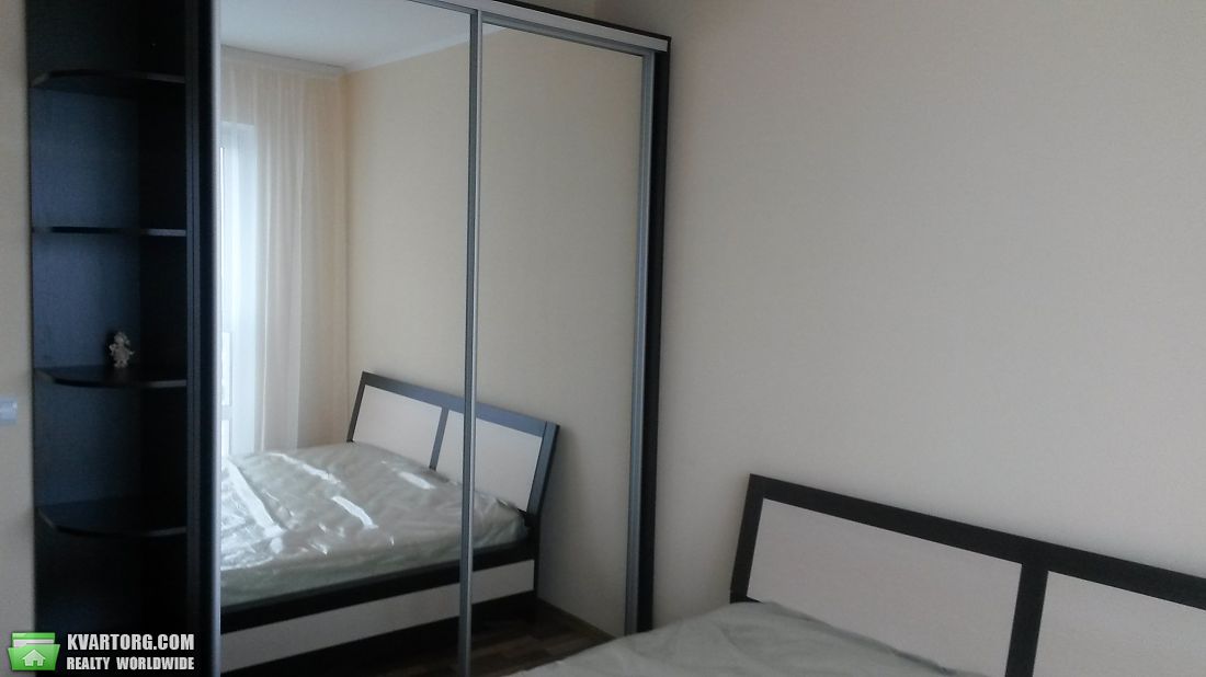 Rent out 1-room apartment. Киев,  Гмыри — photo 5