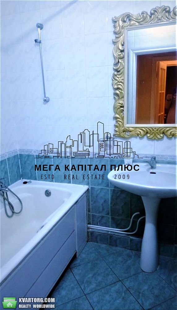Rent out 2-room apartment. Киев,  Хрещатик — photo 10