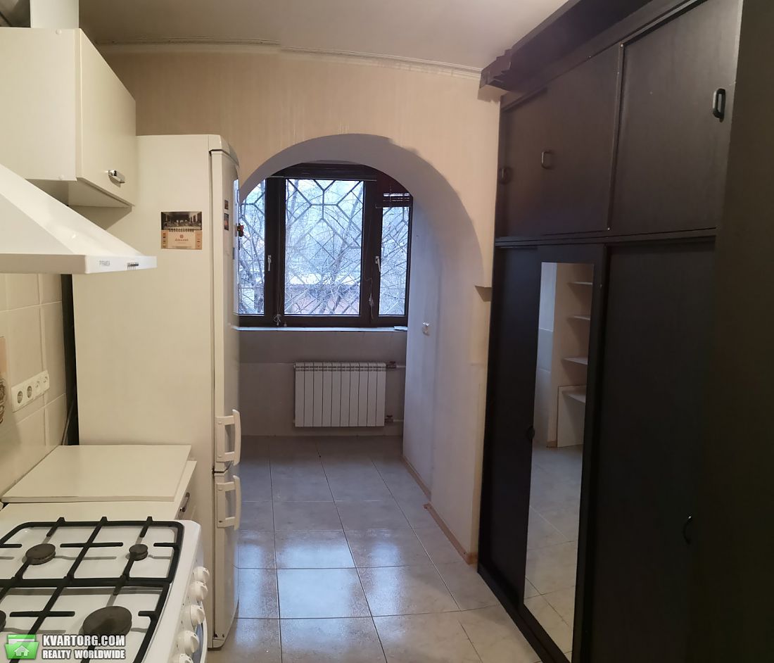 Sell 1-room apartment. Киев,  Захаровская — photo 2
