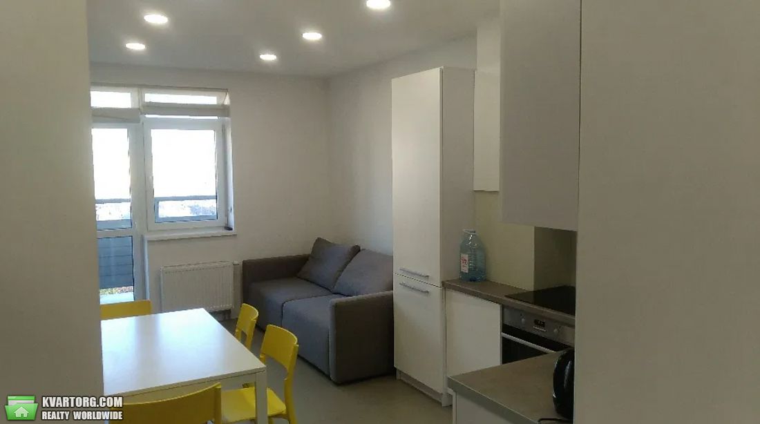 Rent out 2-room apartment. Киев,  Белорусская — photo 2