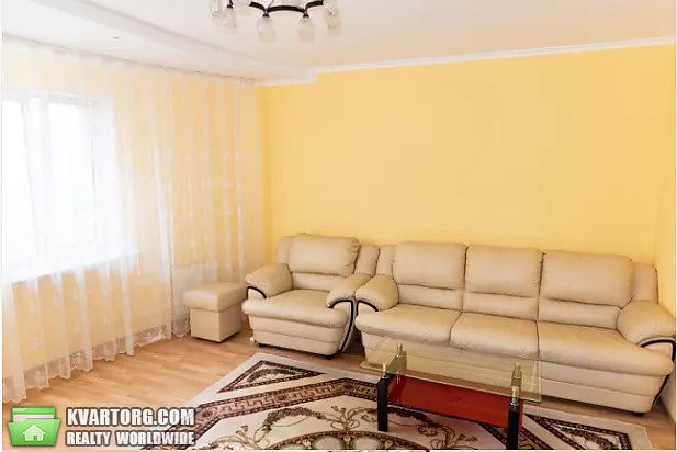 Rent out 2-room apartment. Киев,  Подгорная — photo 1