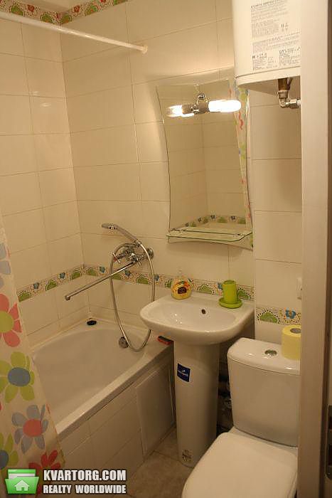 Rent out 1-room apartment. Киев,  Бучмы — photo 9