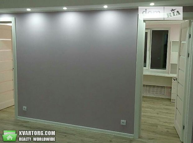 Rent out 3-room apartment. Киев, Метробудовская — photo 4