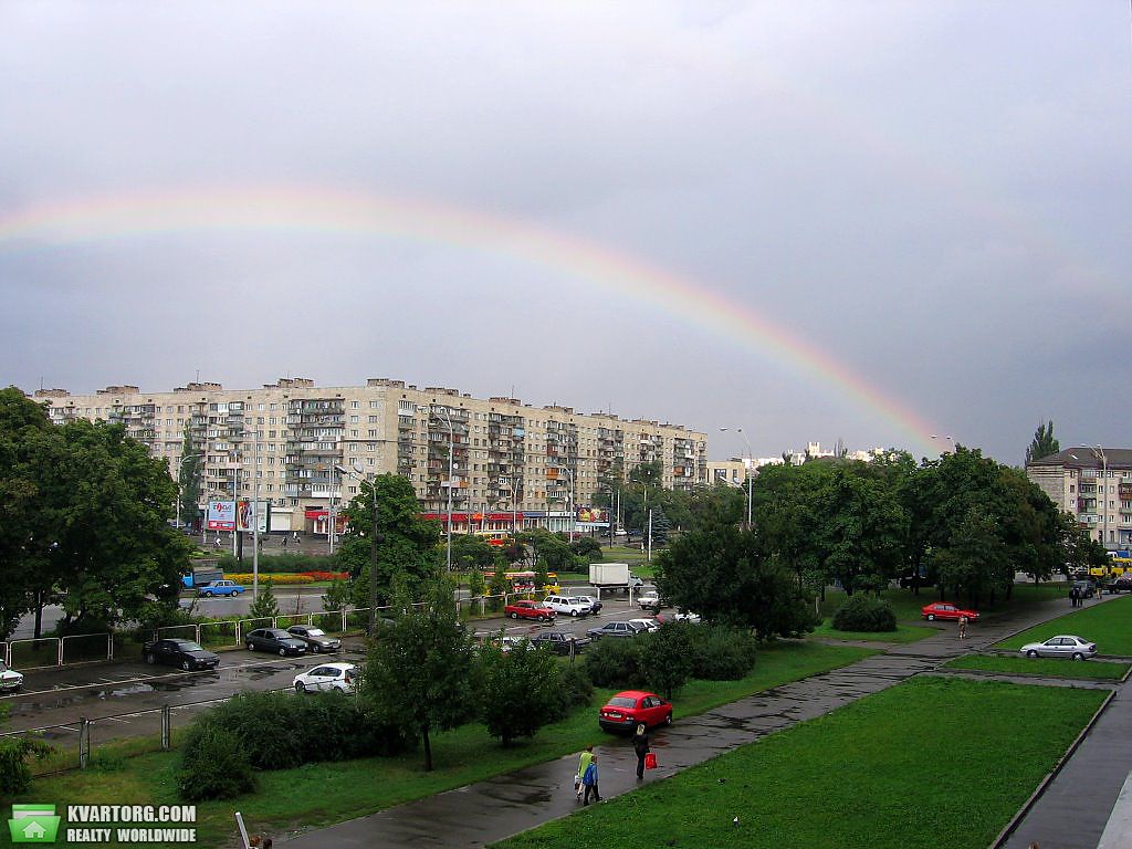 Sell 3-room apartment. Киев,  Харьковское шоссе — photo 1