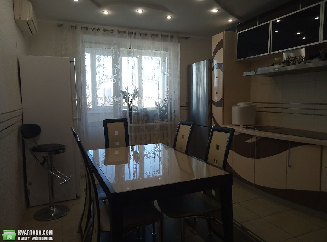 Sell 3-room apartment. Одесса,  Тополевая — photo 1
