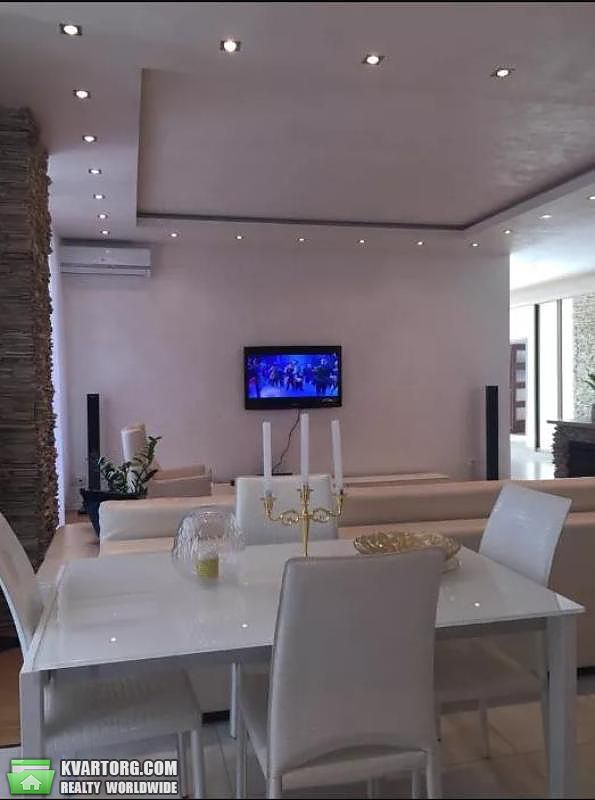 Rent out 3-room apartment. Киев,  Антоновича — photo 4